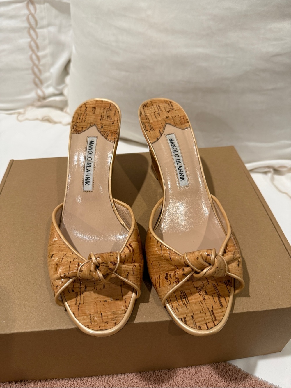 Manolo Blahnik Cork Knot Mules in Tan